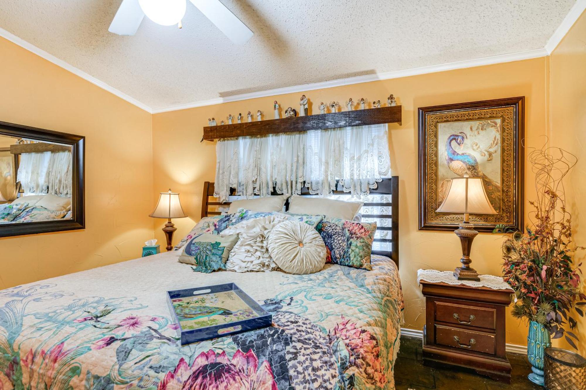 Вилла College Station Getaway With Hot Tub And Courtyard! Экстерьер фото